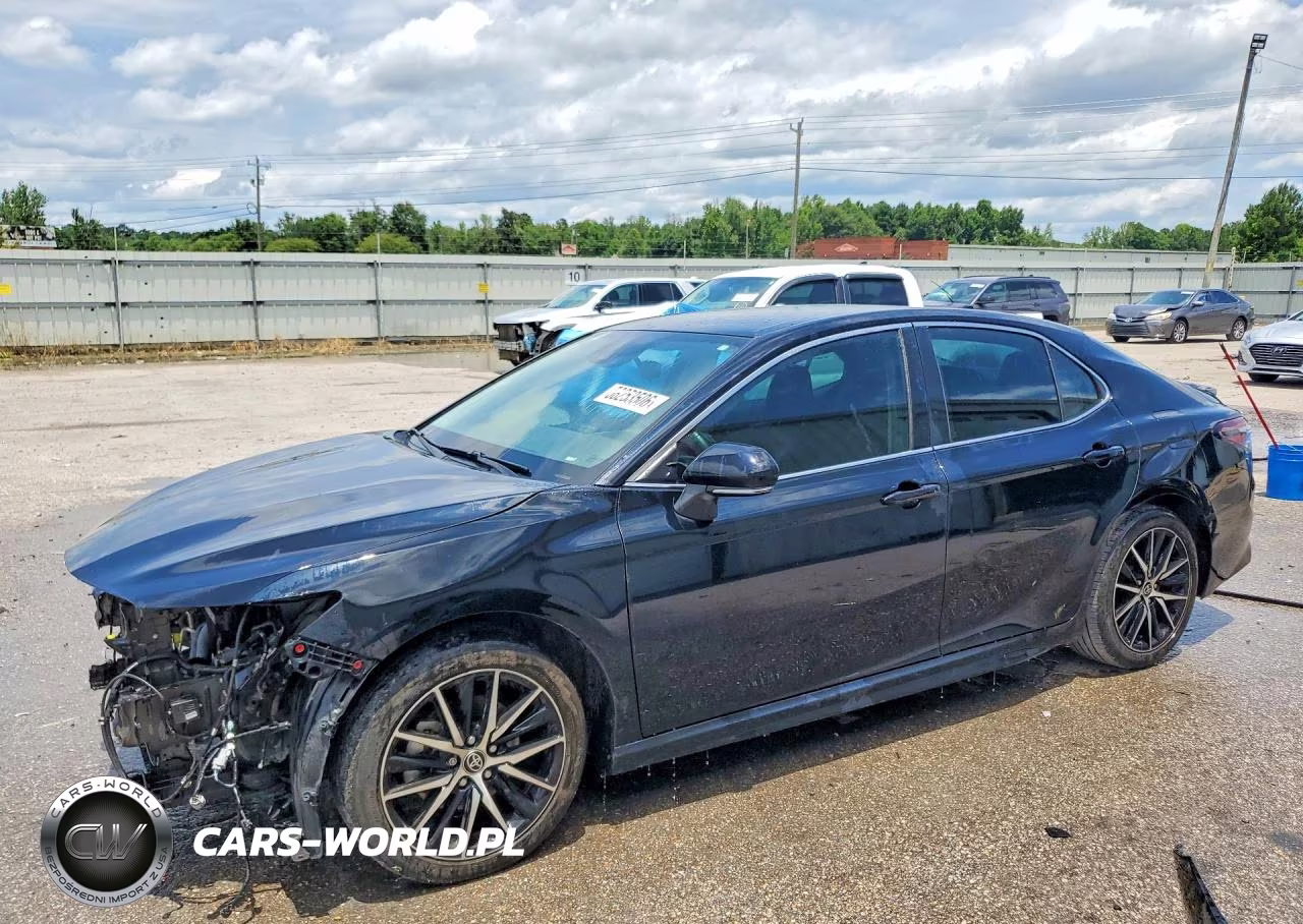 2023 Toyota Camry Se – zdjęcie 1 z 13