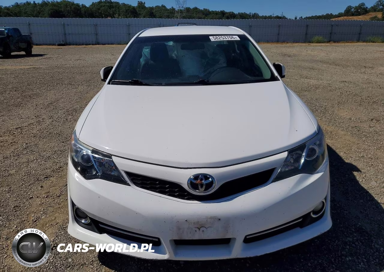2014 Toyota Camry Se VIN:4T1BF1FK3EU350787 - 5