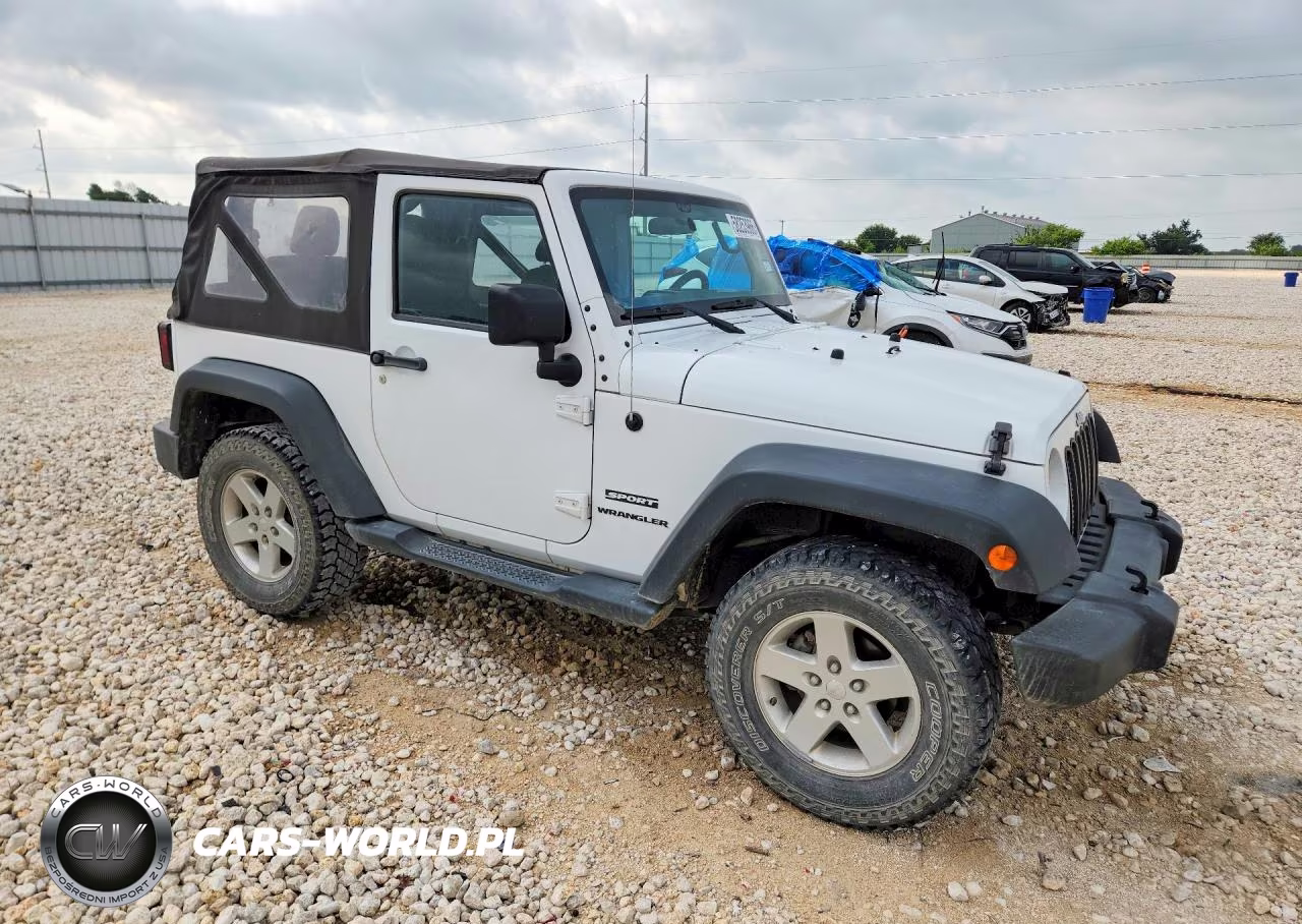 2015 Jeep Wrangler Sport VIN:1C4AJWAG1FL601375 - 4