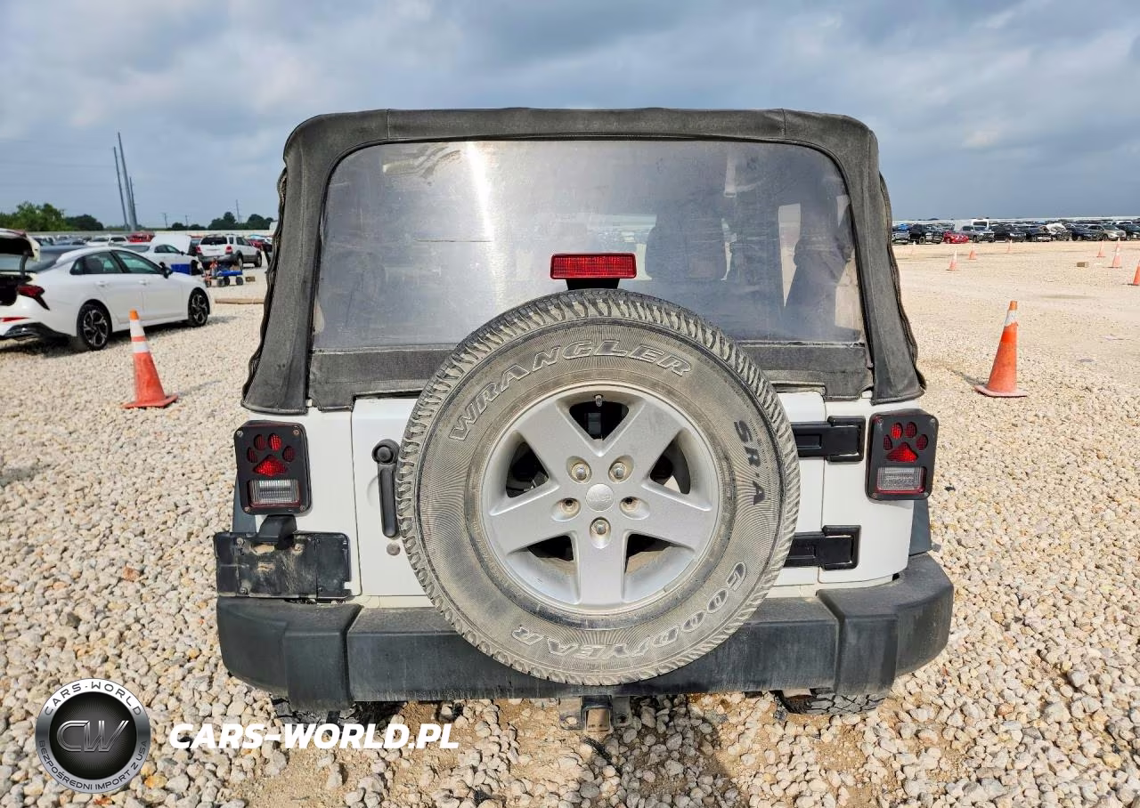 2015 Jeep Wrangler Sport VIN:1C4AJWAG1FL601375 - 6