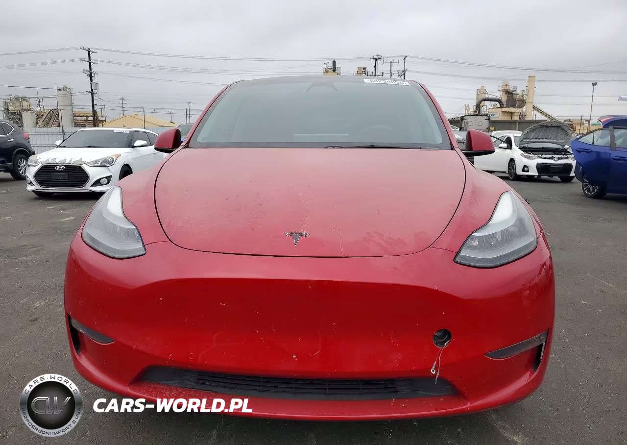 2022 Tesla Model Y VIN:7SAYGAEEXNF561813 - 5