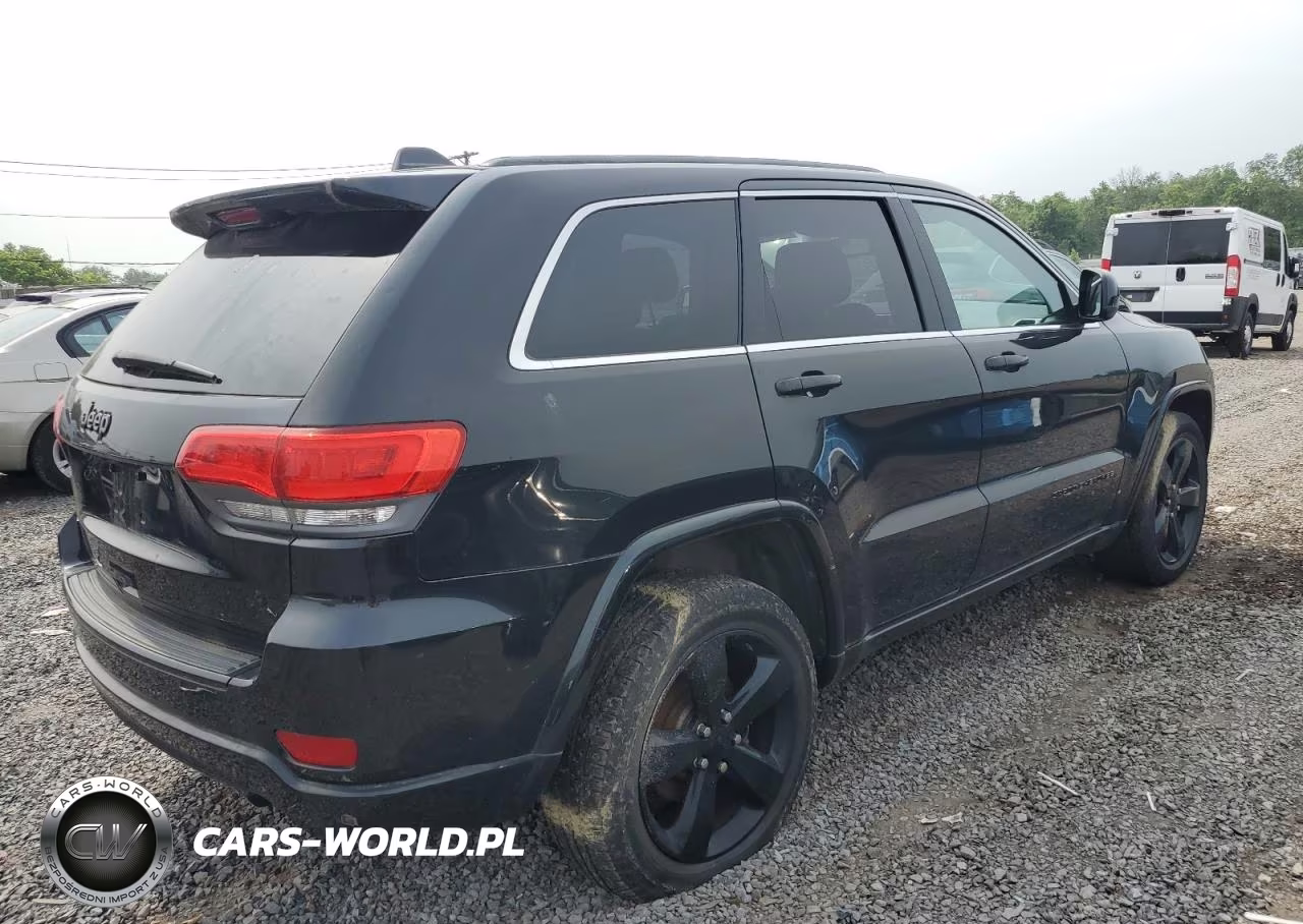 2014 Jeep Grand Cherokee Laredo VIN:1C4RJFAG6EC534144 - 3