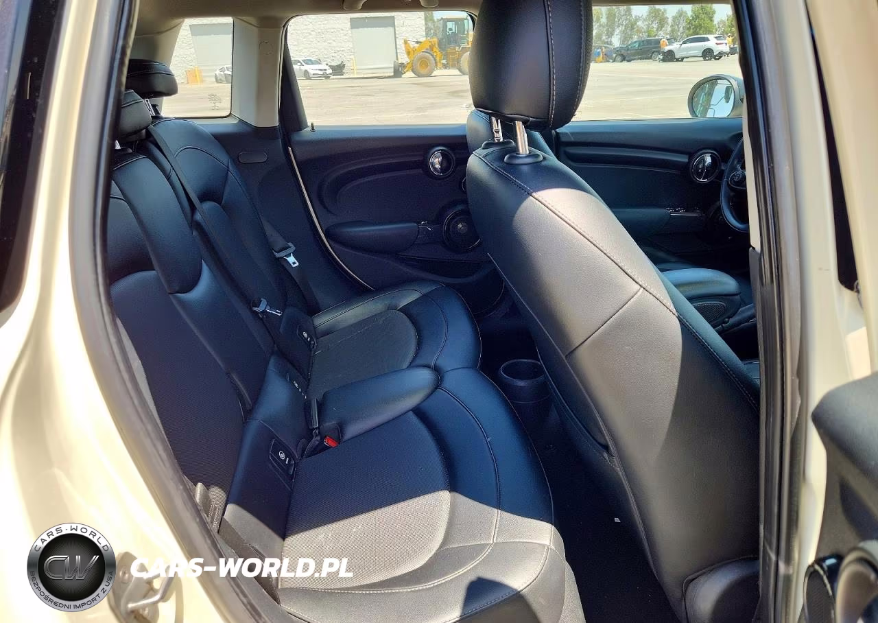 2015 Mini Cooper VIN:WMWXS5C55FT827235 - 10