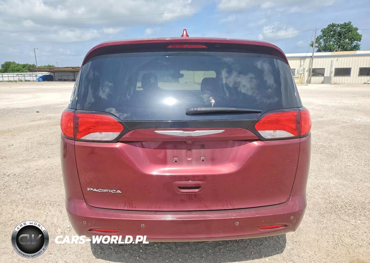 2017 Chrysler Pacifica Touring VIN:2C4RC1DG6HR518353 - 6