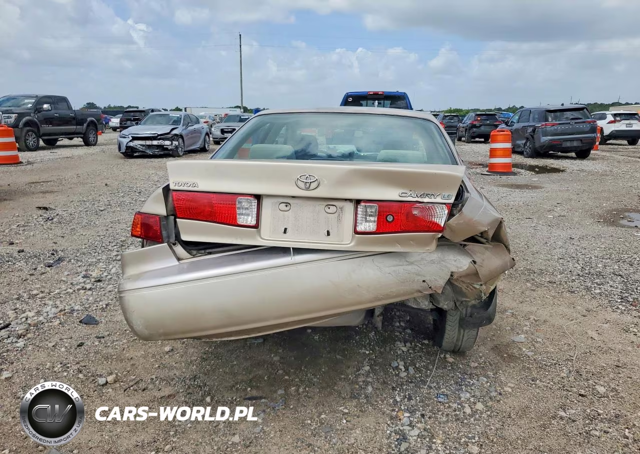 2001 Toyota Camry Le VIN:JT2BG22K010561551 - 6