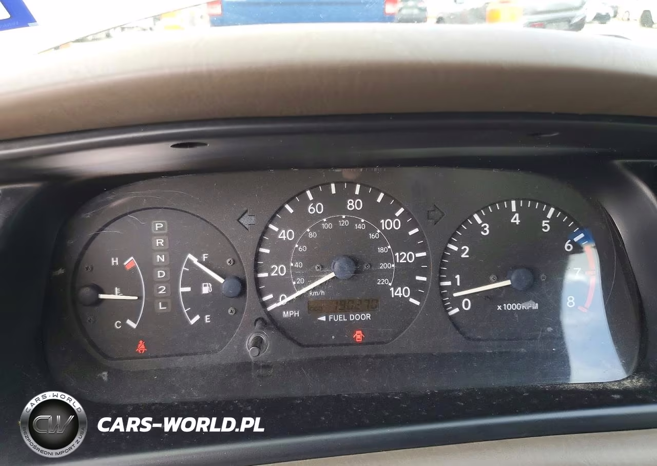 2001 Toyota Camry Le VIN:JT2BG22K010561551 - 9