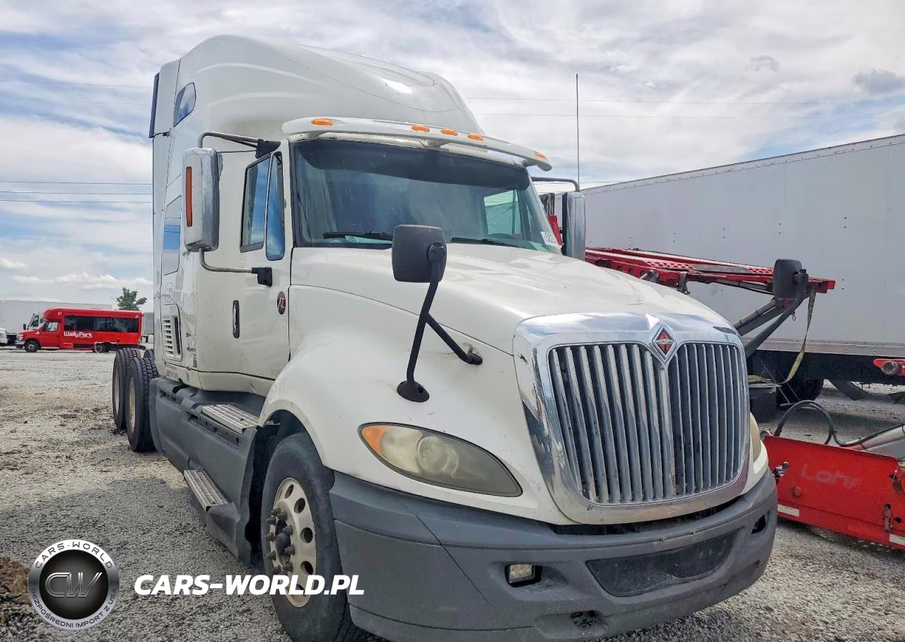 2016 International Prostar Semi Truck