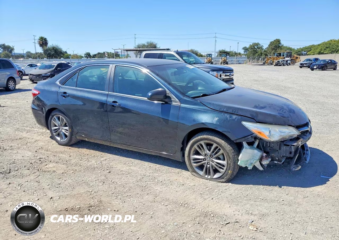 2015 Toyota Camry Hybrid Se VIN:4T1BD1FK0FU175938 - 4