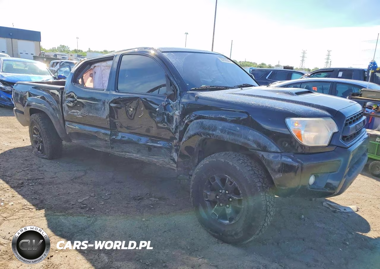 2015 Toyota Tacoma V6 VIN:5TFLU4EN9FX139833 - 4