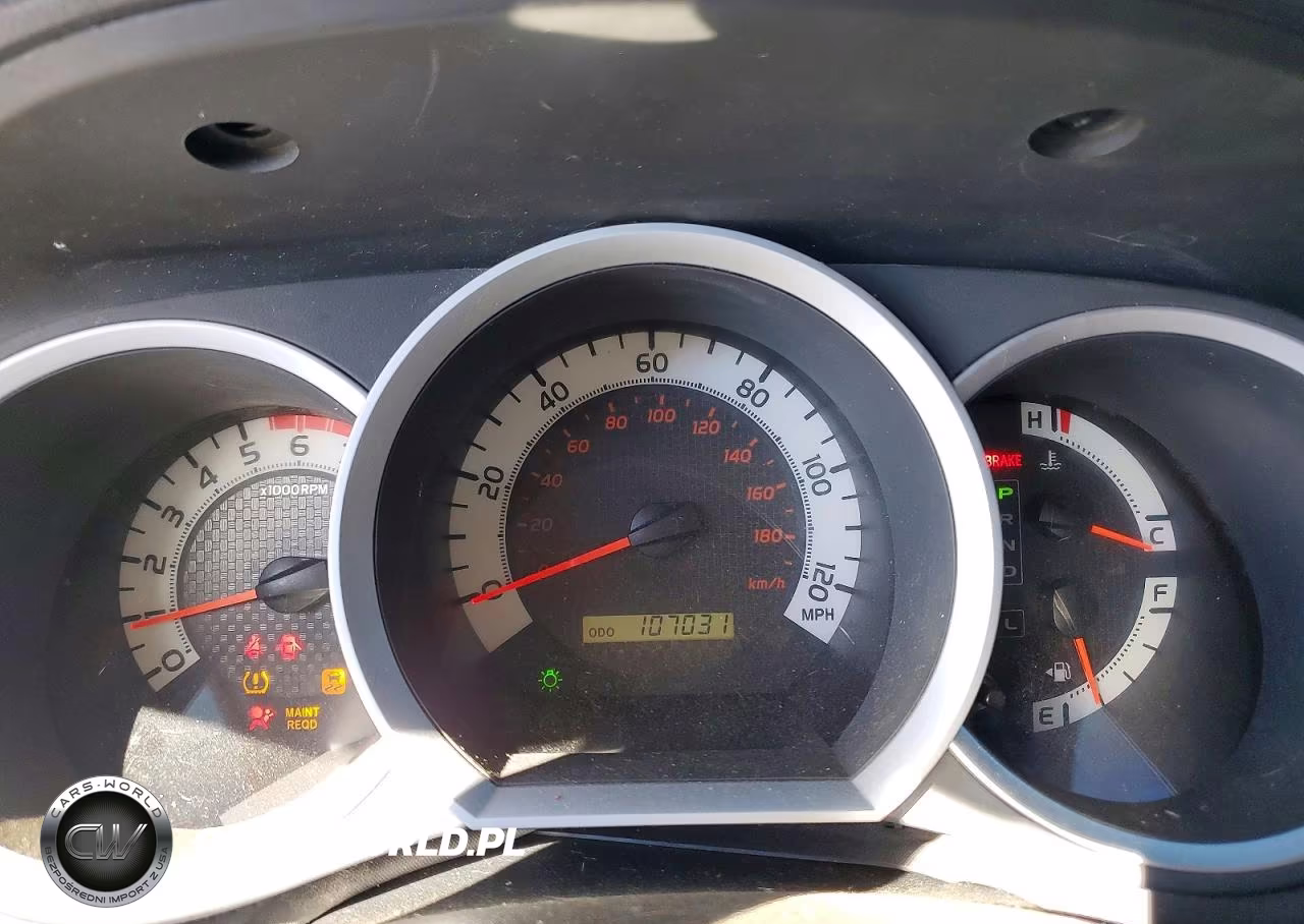 2015 Toyota Tacoma V6 VIN:5TFLU4EN9FX139833 - 9