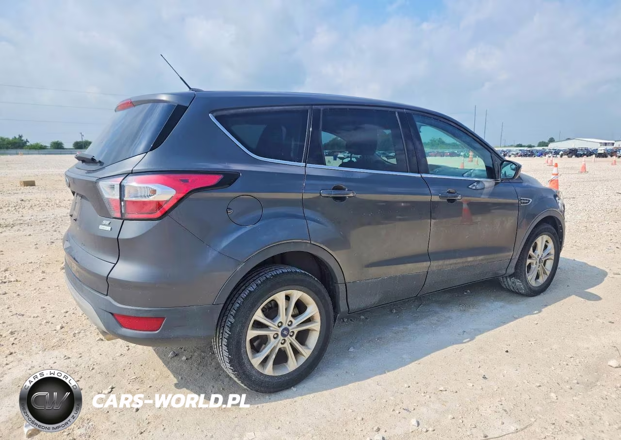 2017 Ford Escape Se VIN:1FMCU0GD3HUD24554 - 3