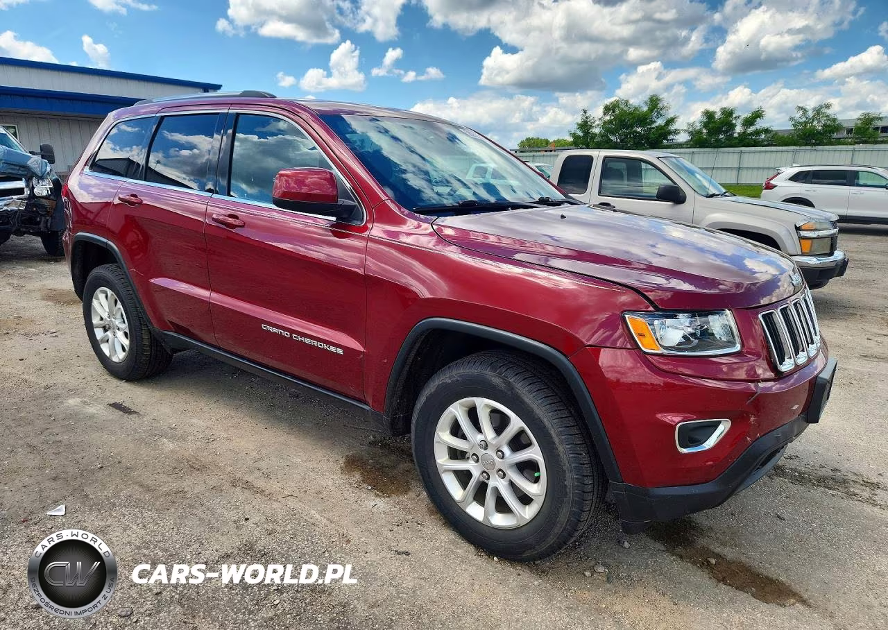 2015 Jeep Grand Cherokee Laredo VIN:1C4RJFAG6FC779320 - 4