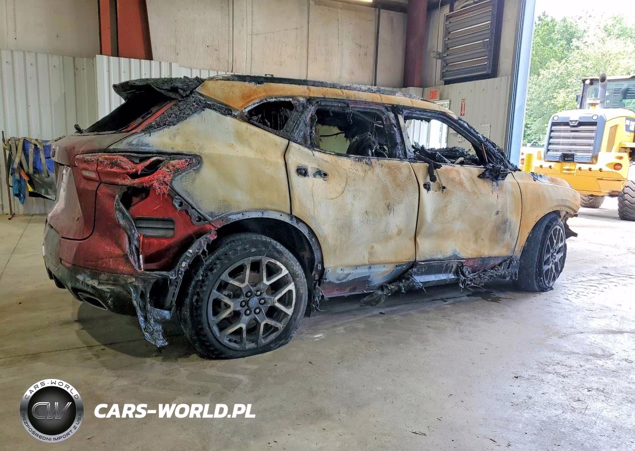2024 Chevrolet Blazer Rs VIN:3GNKBERS5RS120734 - 3
