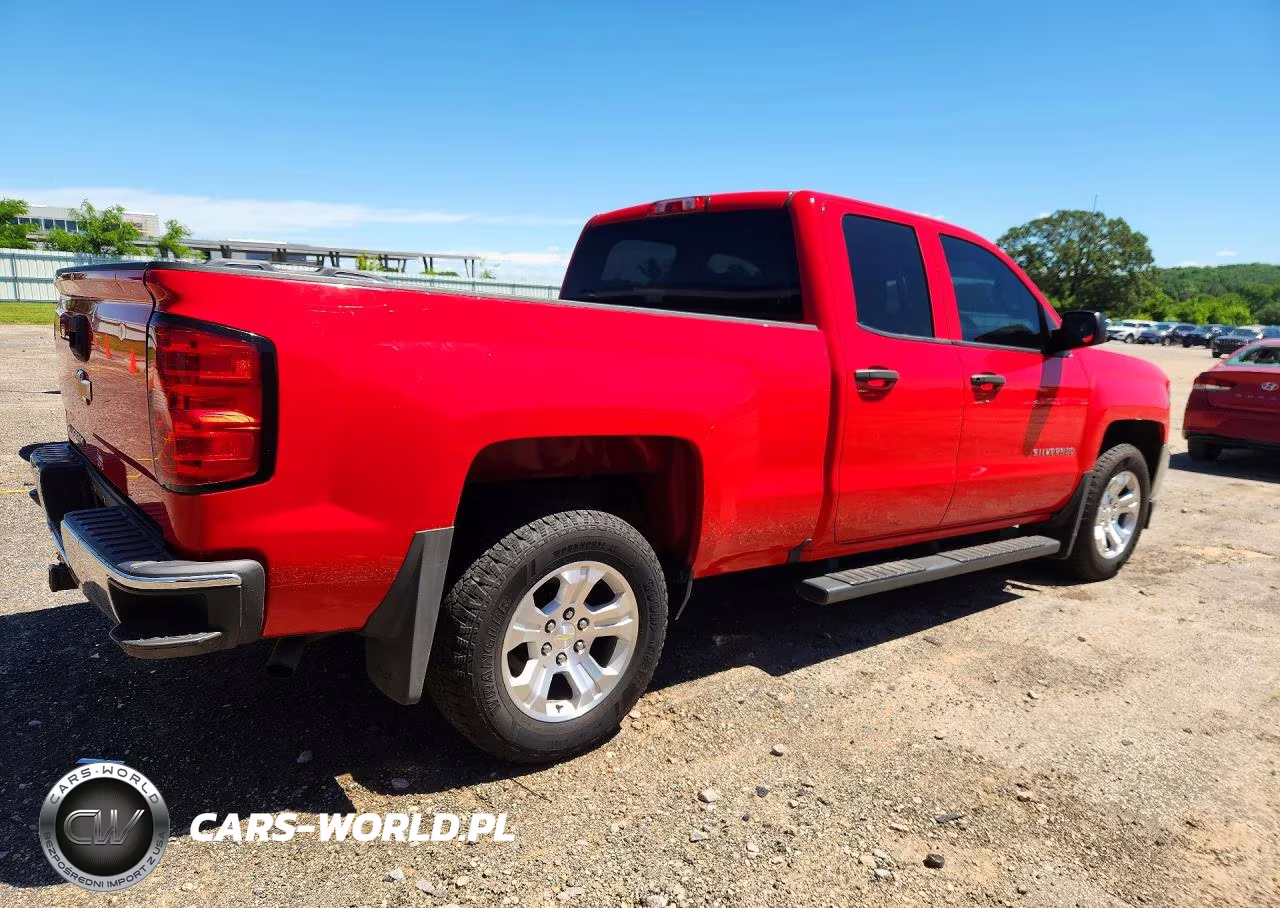 2017 Chevrolet Silverado C1500 VIN:1GCRCNEC3HZ304722 - 3