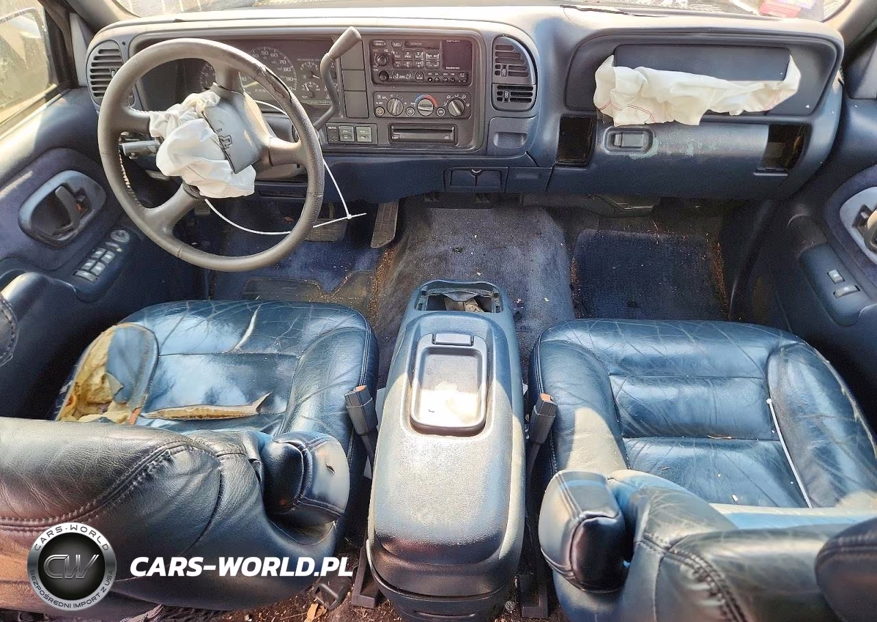 1999 Chevrolet Suburban K1500 VIN:1GNFK16R4XJ459334 - 8