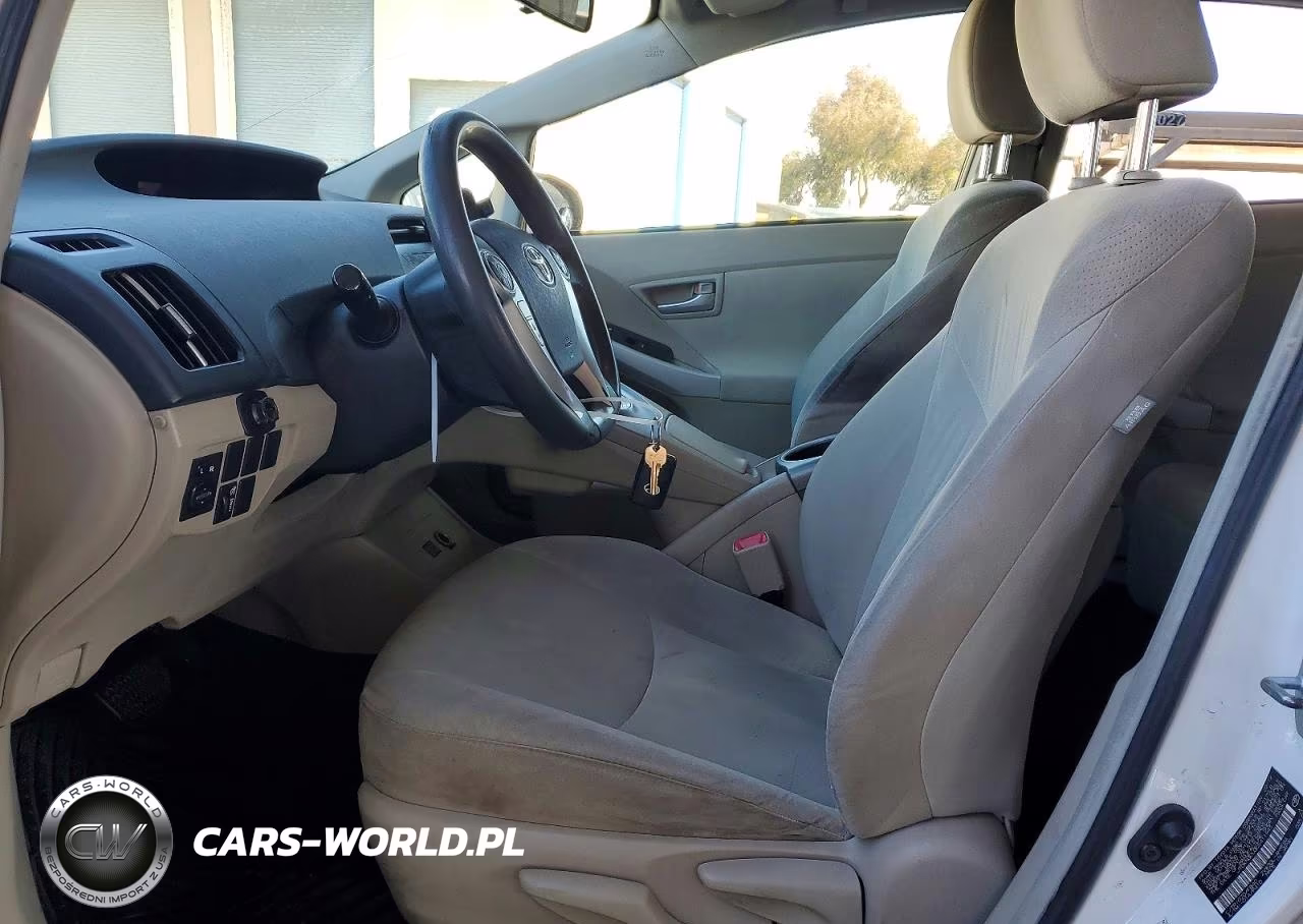 2012 Toyota Prius Three VIN:JTDKN3DU3C5411943 - 7