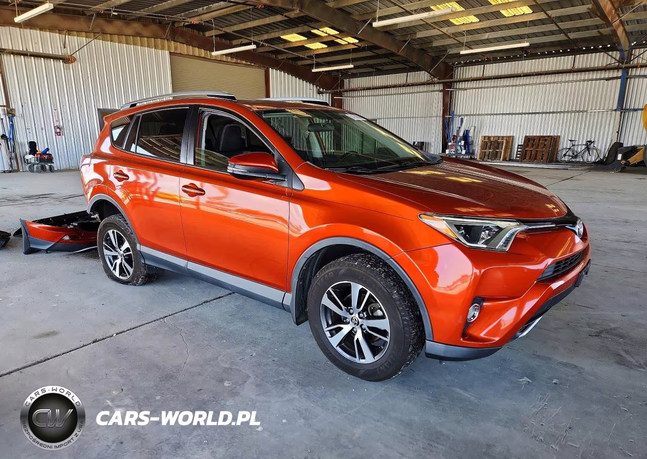 2016 Toyota Rav4 Xle VIN:JTMWFREV8GJ065149 - 4