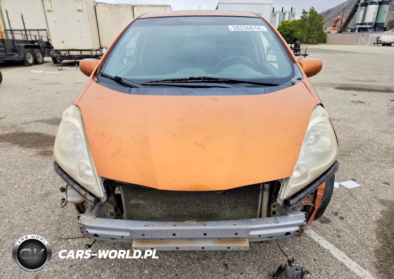 2010 Honda Fit Sport VIN:JHMGE8H46AS021560 - 5