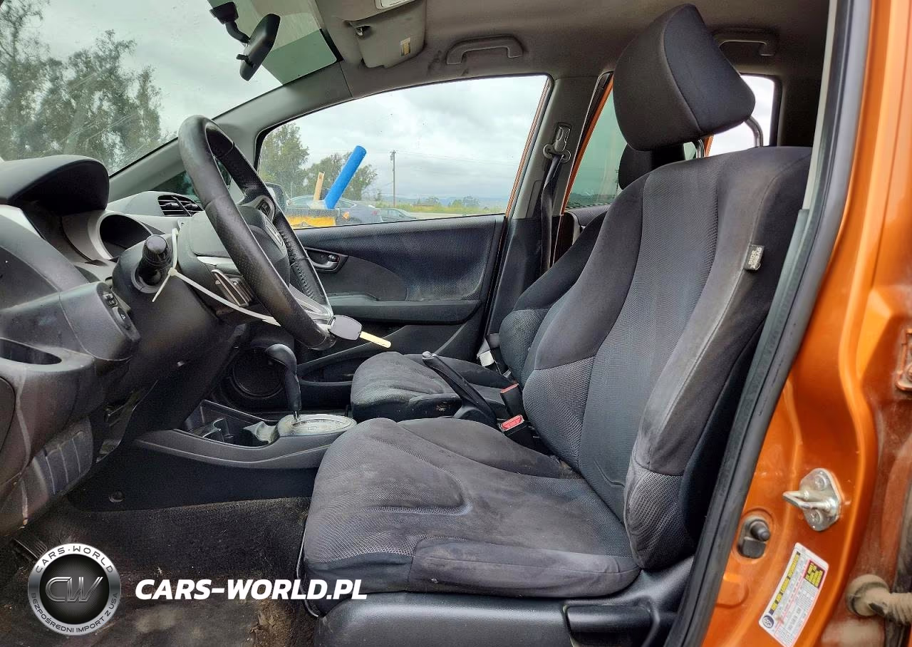 2010 Honda Fit Sport VIN:JHMGE8H46AS021560 - 7