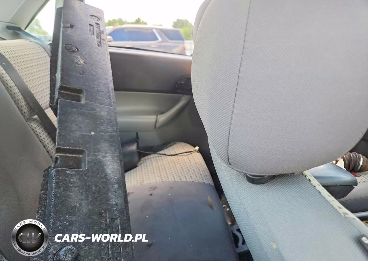 2006 Ford Focus Zx4 VIN:1FAHP34N16W249697 - 10