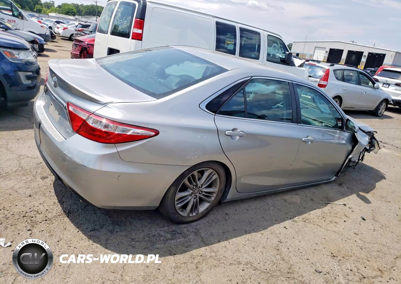 2017 Toyota Camry Se VIN:4T1BF1FK4HU271682 - 3