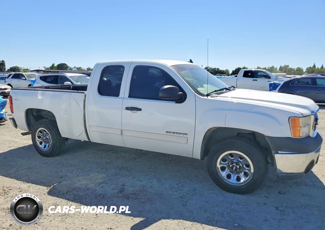 2010 GMC Sierra C1500 Sl VIN:1GTSCUEA4AZ280107 - 4
