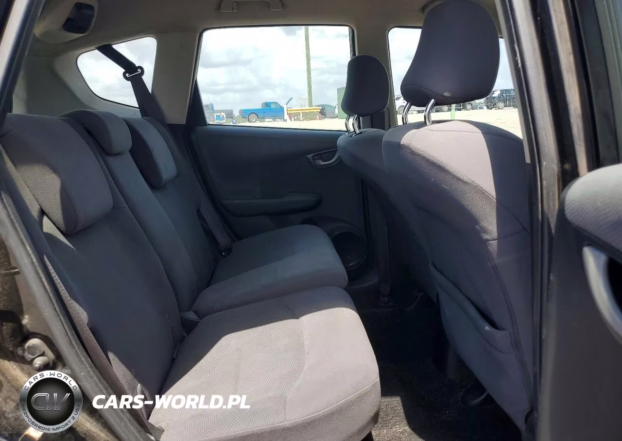 2012 Honda Fit VIN:JHMGE8G37CC039099 - 11