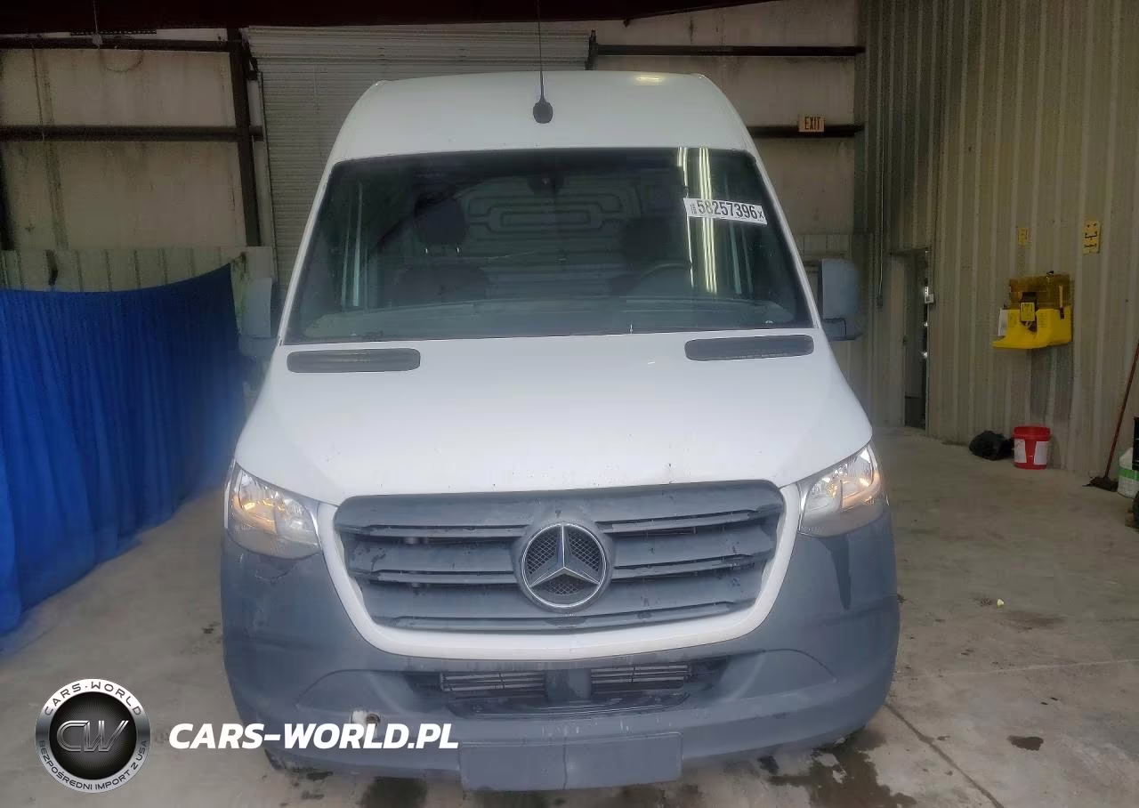2019 Mercedes-Benz Sprinter 2500-3500 VIN:WD4PF0CD5KT015743 - 5