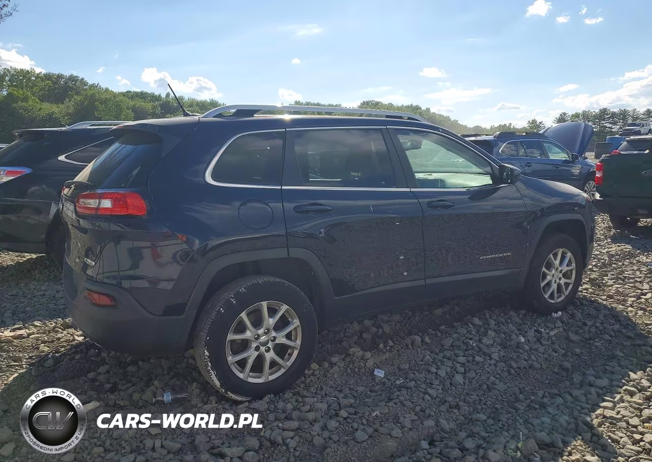 2014 Jeep Cherokee Latitude VIN:1C4PJMCS8EW320252 - 3