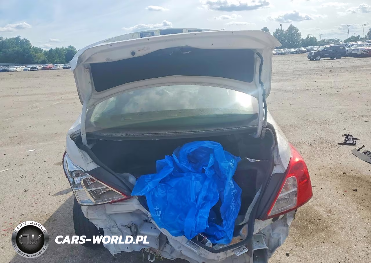 2017 Nissan Versa 1.6 S Plus VIN:3N1CN7AP3HL856218 - 6