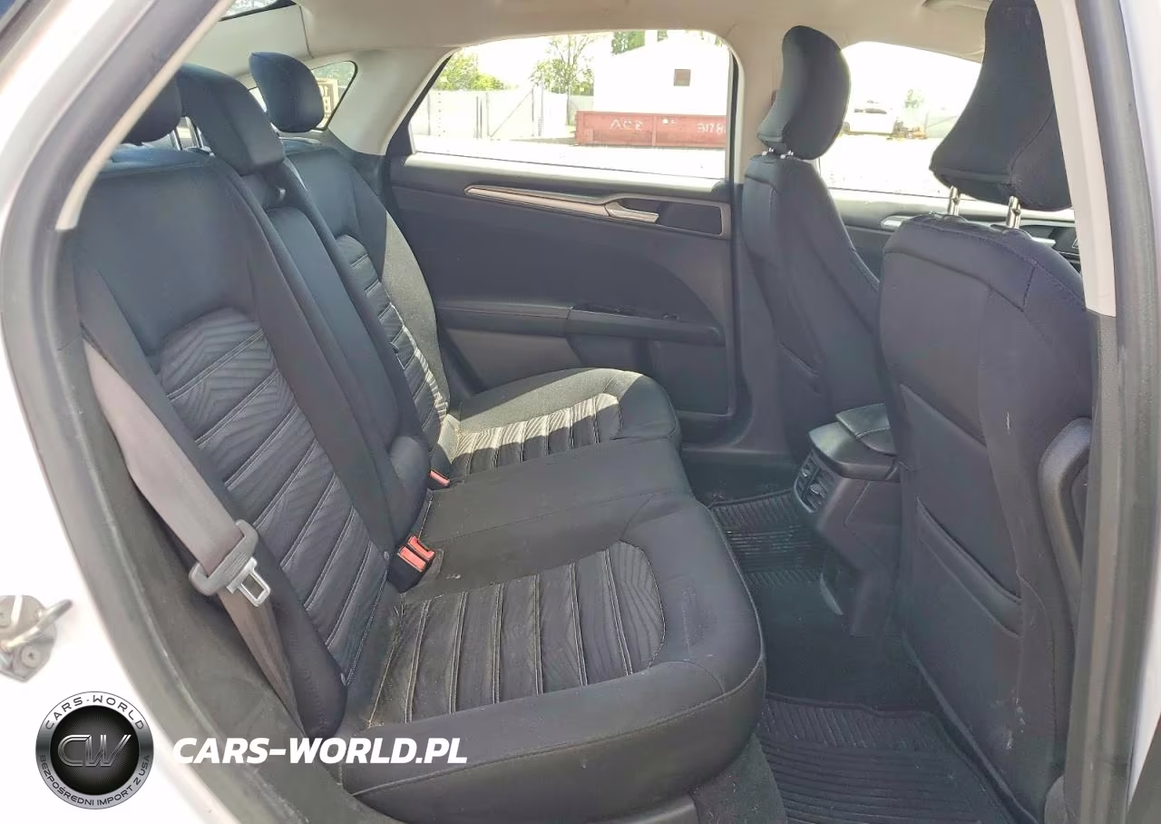 2016 Ford Fusion Se VIN:3FA6P0H77GR223692 - 10