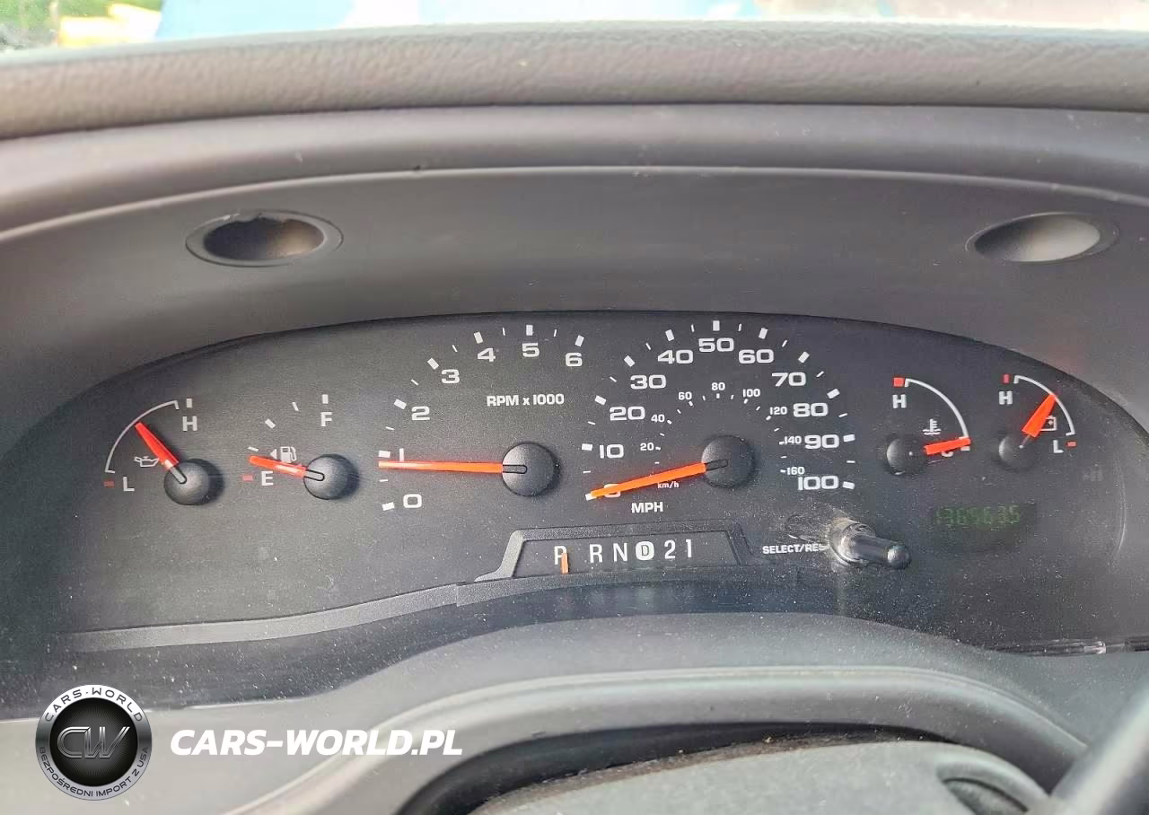2007 Ford E250 Delivery Van VIN:1FTNE24W07DA02545 - 9