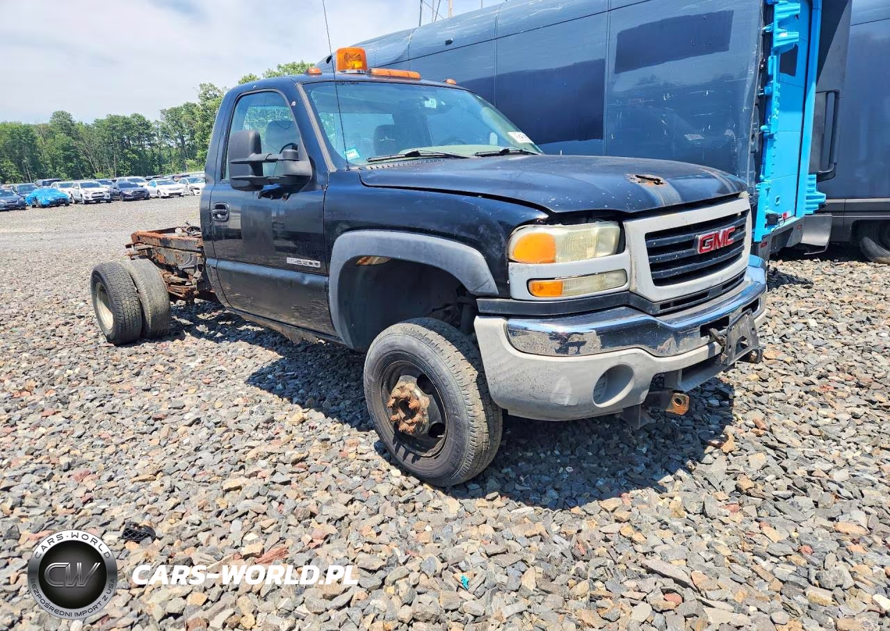 2004 GMC New Sierra C3500 VIN:1GDJC34U24E285170 - 4
