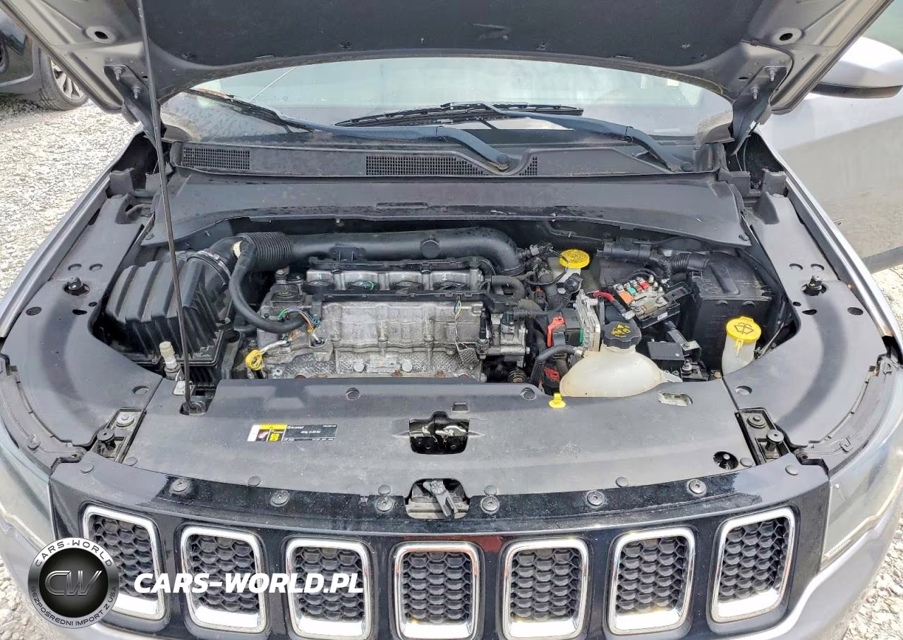 2018 Jeep Compass Latitude VIN:3C4NJCBB6JT286542 - 12