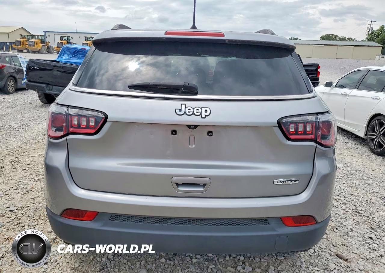 2018 Jeep Compass Latitude VIN:3C4NJCBB6JT286542 - 6