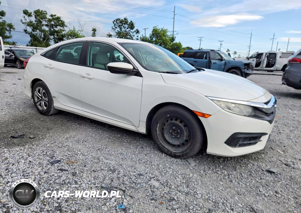 2017 Honda Civic Lx VIN:19XFC2F57HE044371 - 4