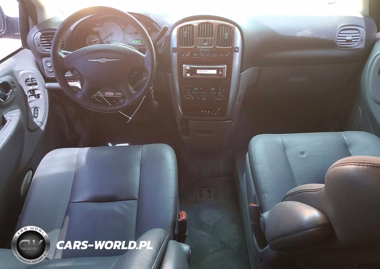 2005 Chrysler Town & Country Limited VIN:2C4GP64L85R603180 - 8