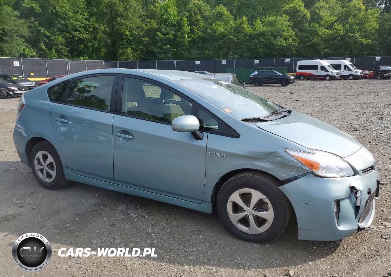 2012 Toyota Prius Two VIN:JTDKN3DU6C5468427 - 4