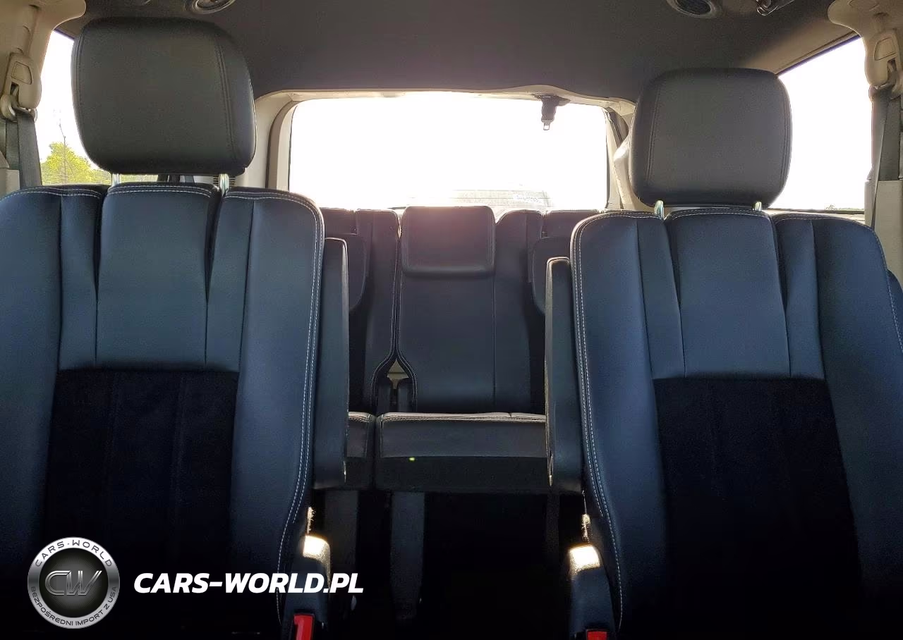 2017 Dodge Grand Caravan Sxt VIN:2C4RDGCG6HR818461 - 10