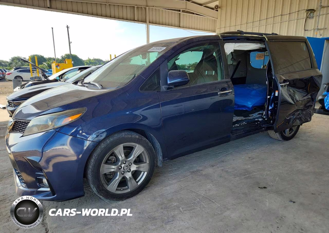 2018 Toyota Sienna Se Premium 8-Passenger