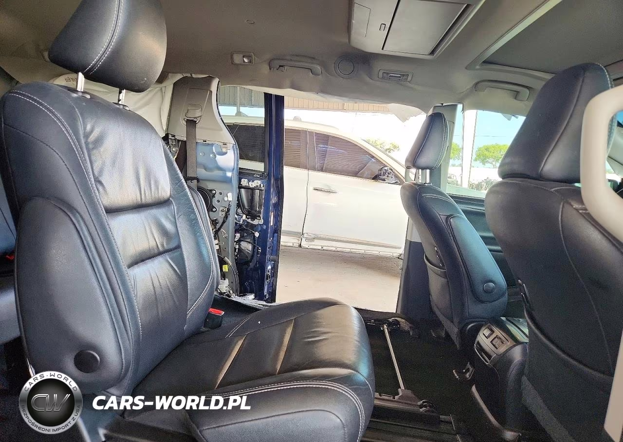 2018 Toyota Sienna Se Premium 8-Passenger VIN:5TDXZ3DC4JS911585 - 11