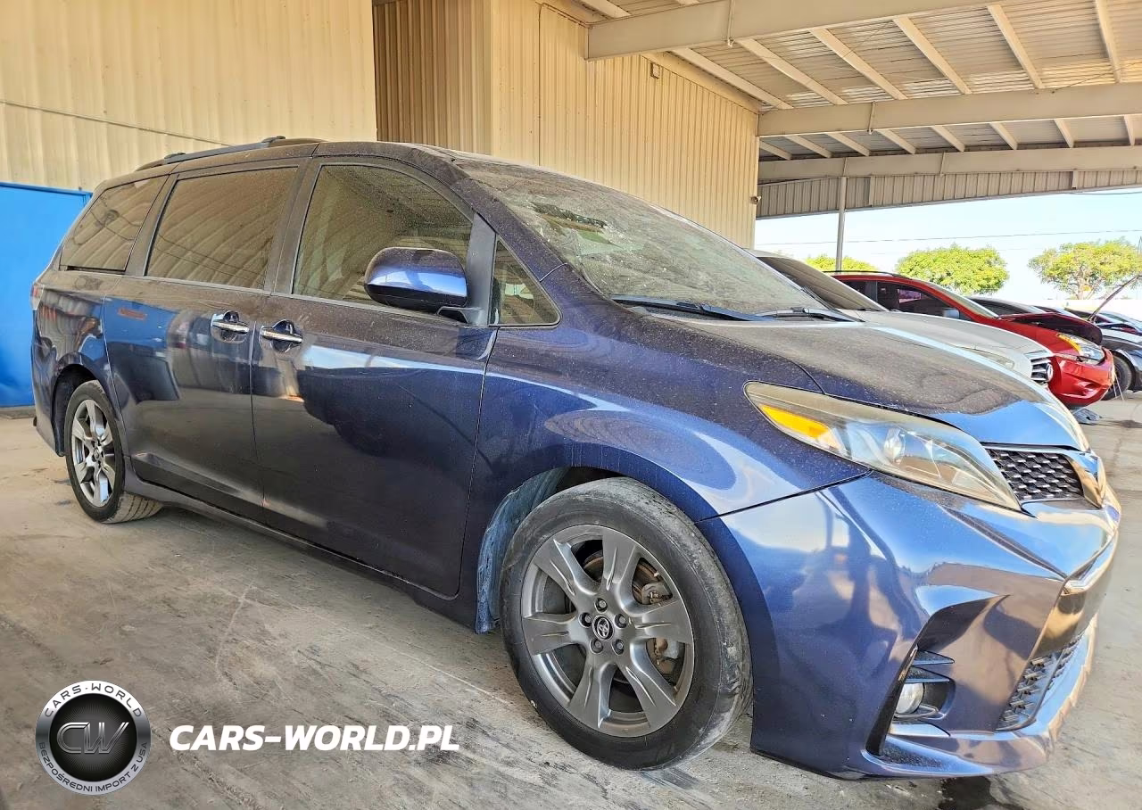 2018 Toyota Sienna Se Premium 8-Passenger VIN:5TDXZ3DC4JS911585 - 4