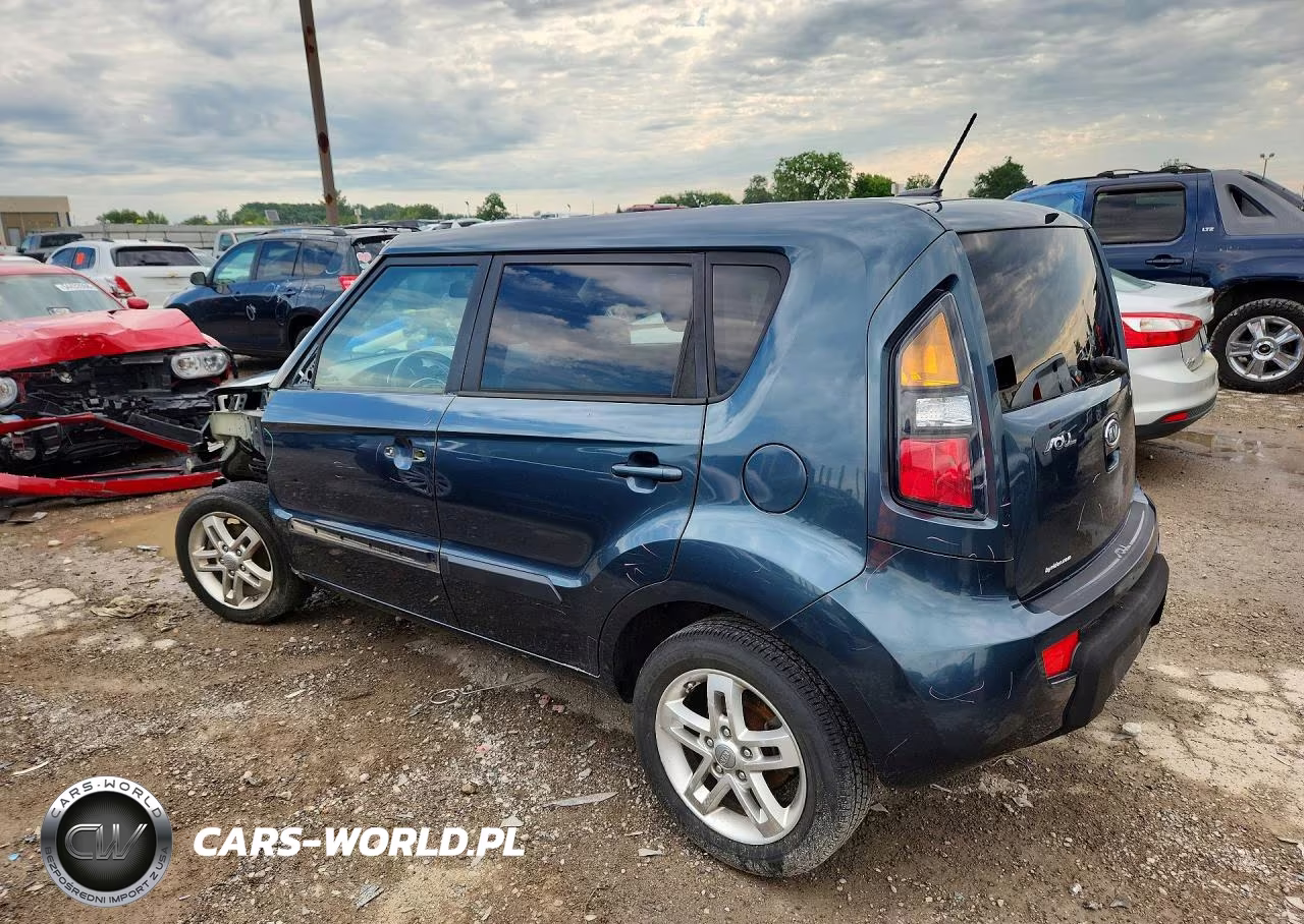 2011 Kia Soul + VIN:KNDJT2A28B7313637 - 2