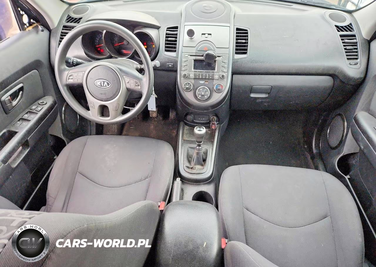 2011 Kia Soul + VIN:KNDJT2A28B7313637 - 8