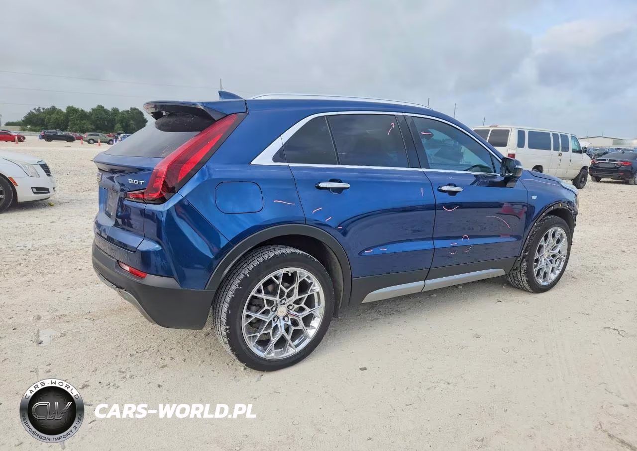 2019 Cadillac Xt4 Premium Luxury VIN:1GYFZCR4XKF103668 - 3