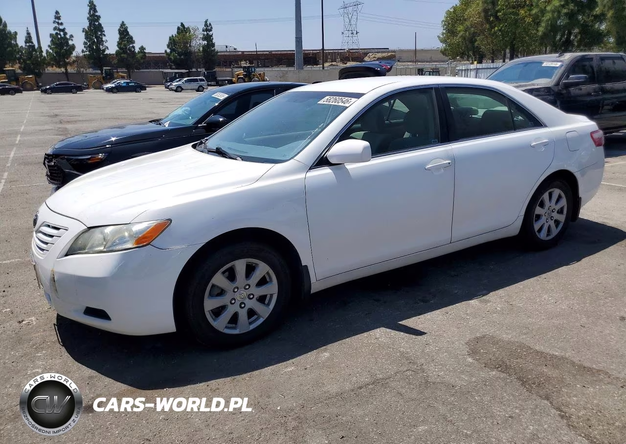 2007 Toyota Camry Le – zdjęcie 1 z 12
