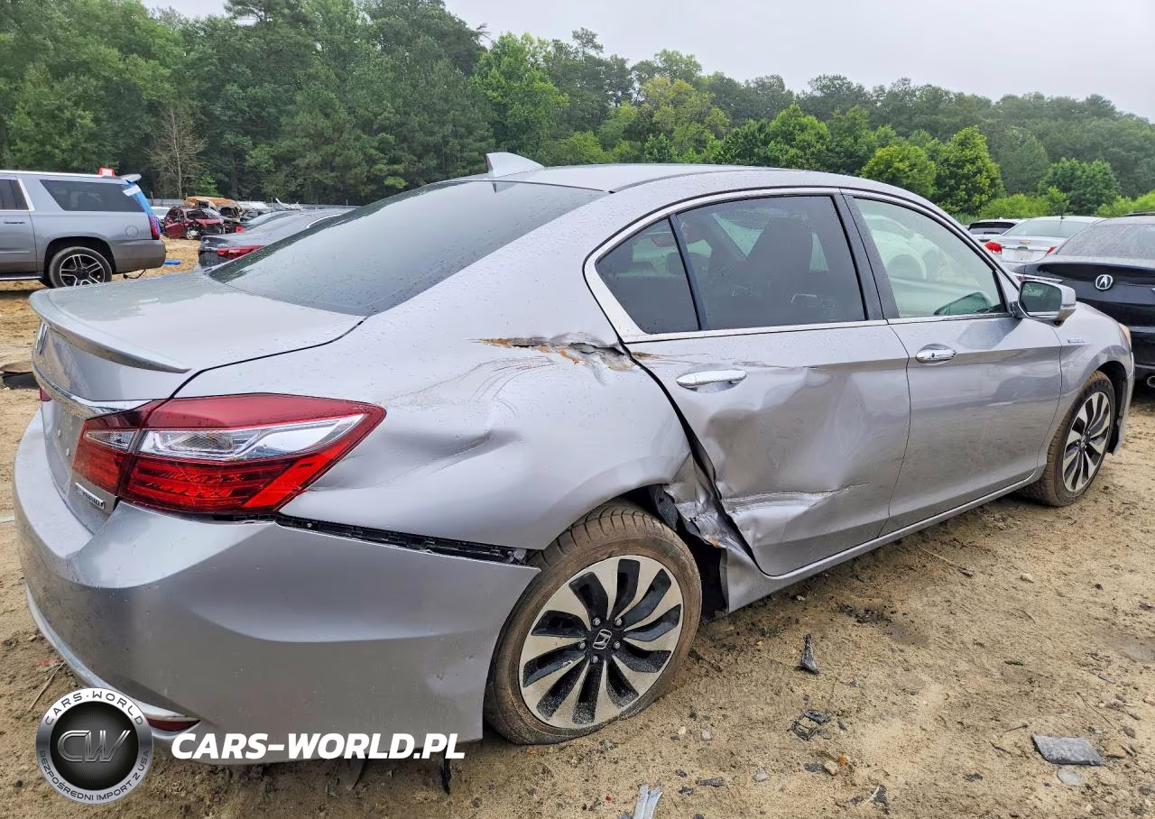 2017 Honda Accord Hybrid VIN:JHMCR6F31HC001867 - 3