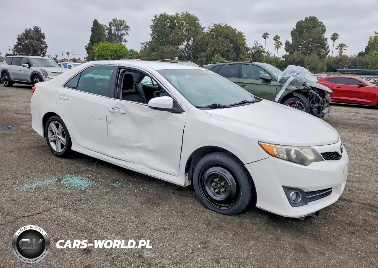 2014 Toyota Camry Se VIN:4T1BF1FK9EU782865 - 4