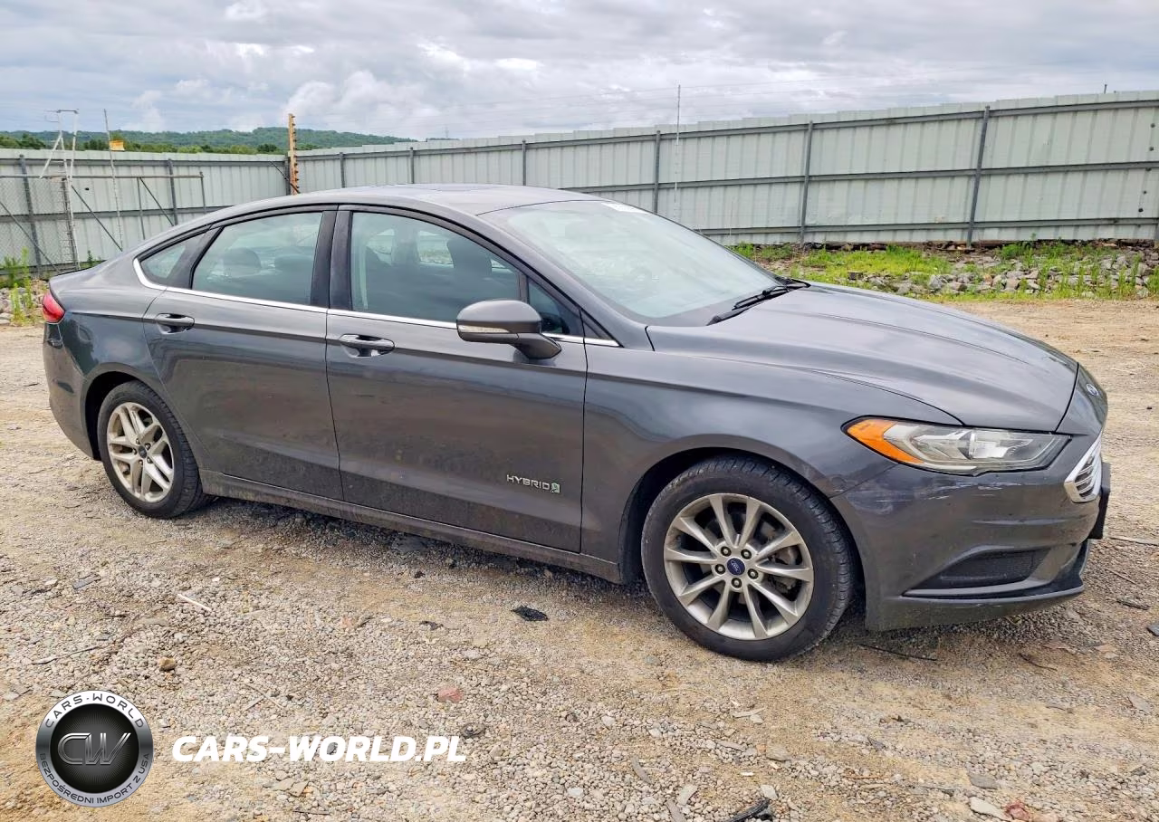 2017 Ford Fusion Se Hybrid VIN:3FA6P0LU4HR393524 - 4