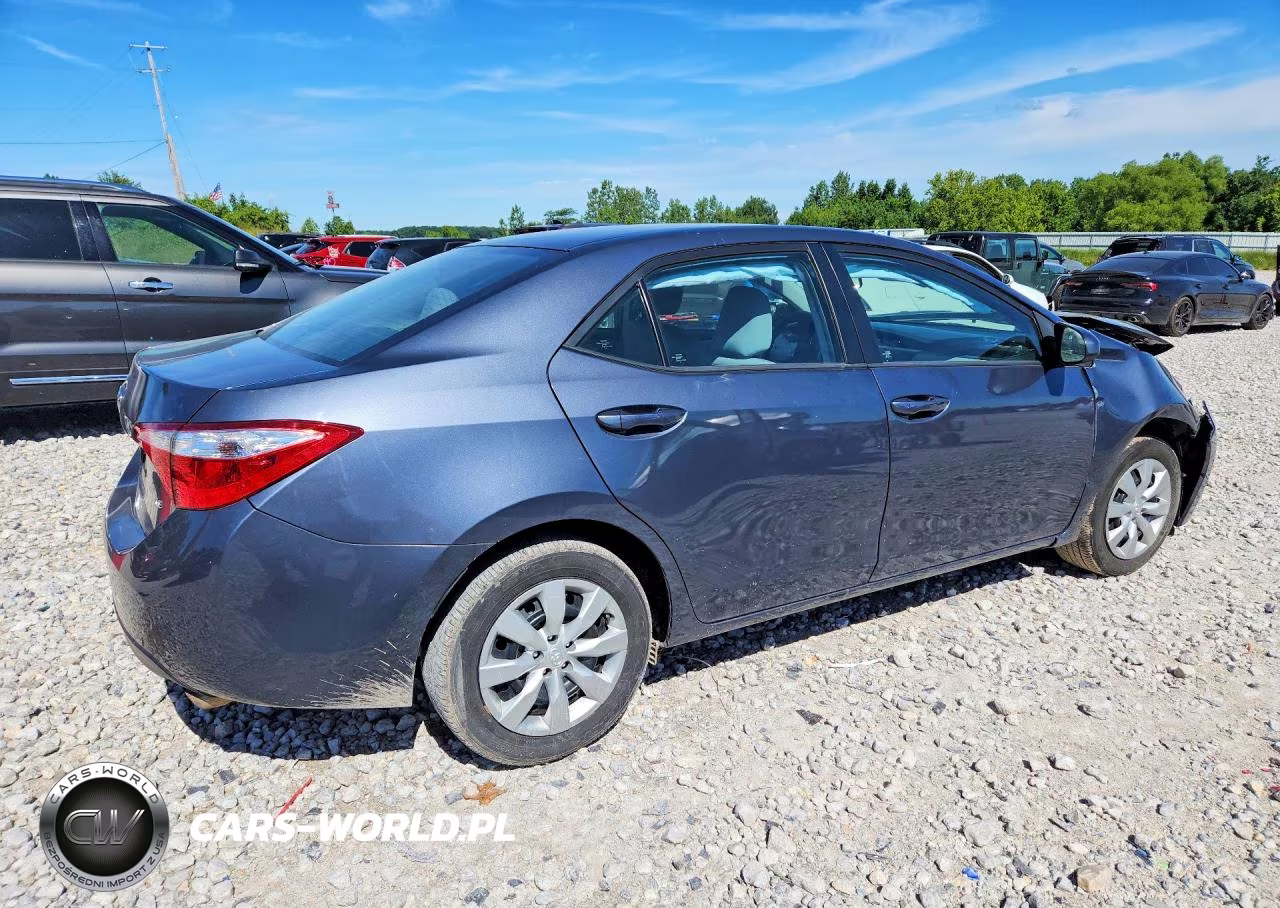 2016 Toyota Corolla Le VIN:5YFBURHEXGP562506 - 3